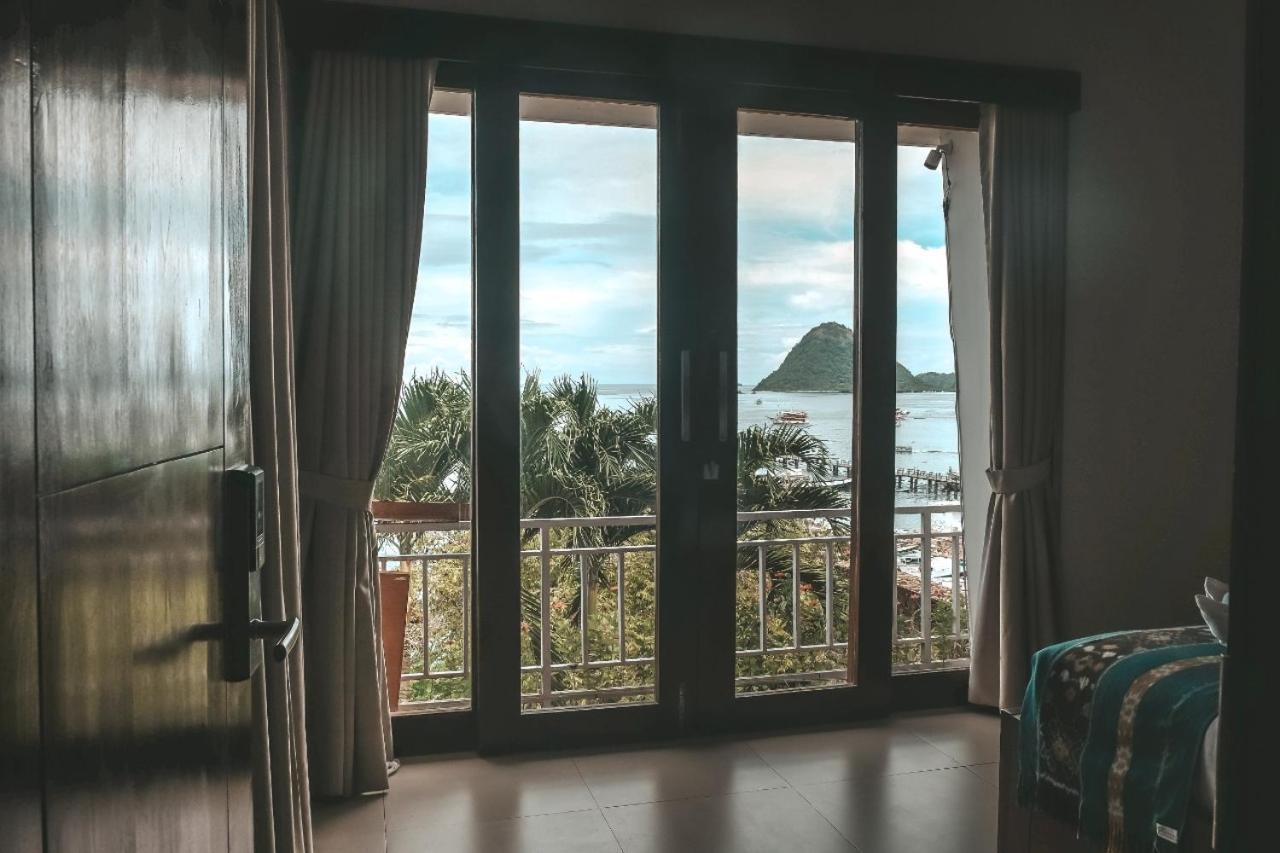 Hotel Escape Bajo Labuan Bajo Esterno foto